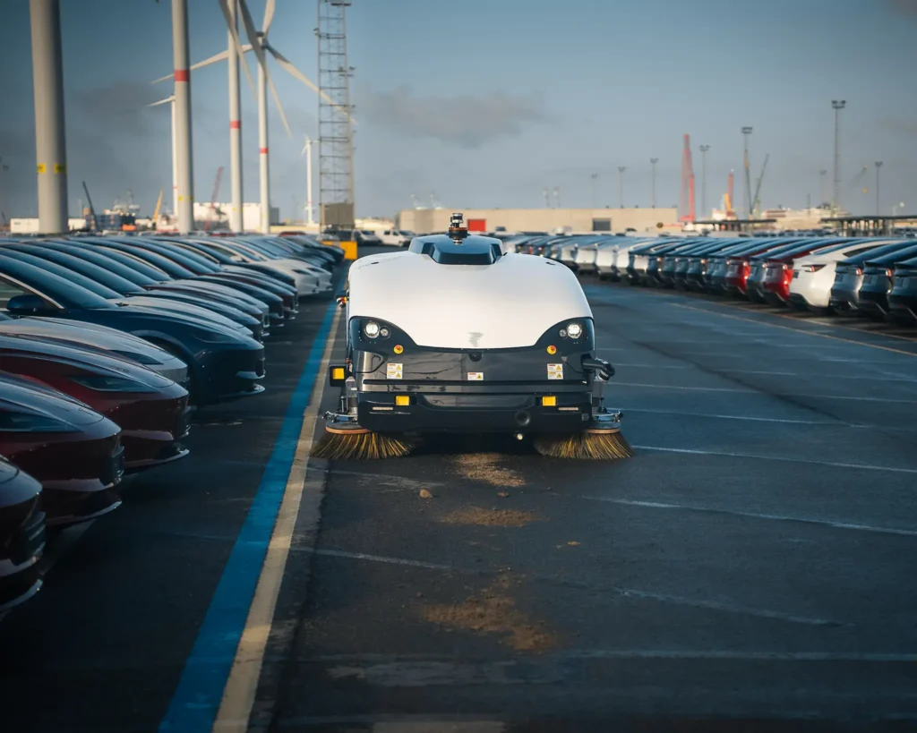 Trombia autonomous sweeper cleaning outside.